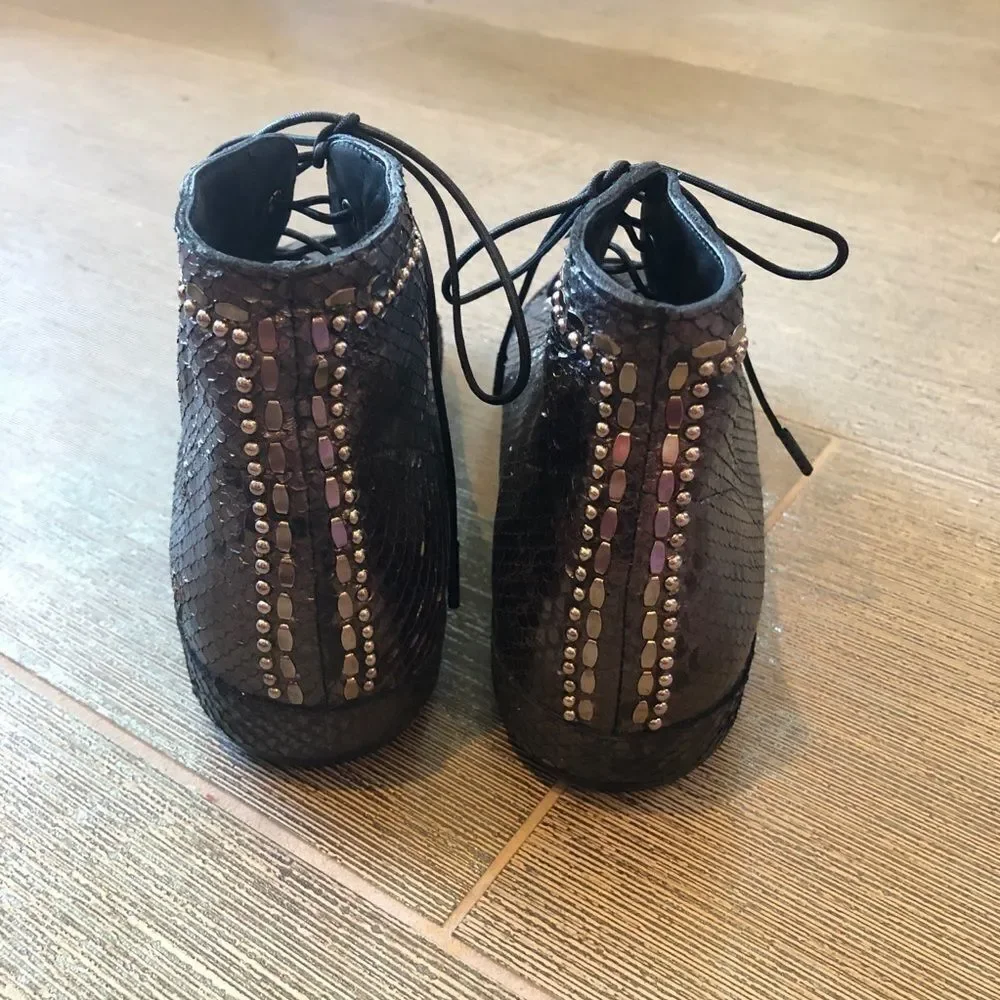 Calleen Cordero nix high top 7